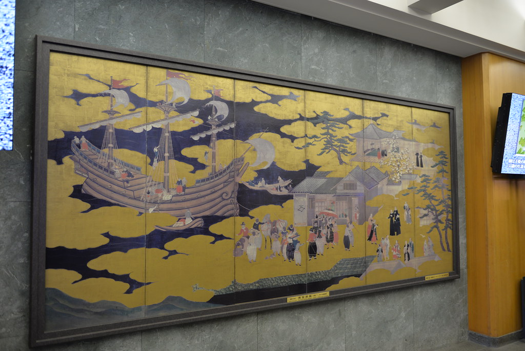 korean variety shows to watch — A beautiful painting displayed in the Osaka Castle