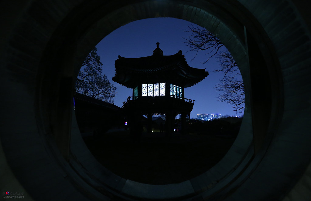 BOOMPALA Korean song — Korea_Changdeokgung_MoonlightTour_20130426_12